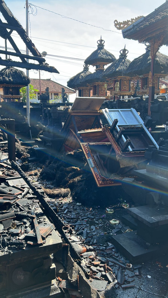 Kebakaran Merajan di Lingkungan Pande Benoa, Kelurahan Benoa, Kecamatan Kuta Selatan Tanggal 03 Mei 2023